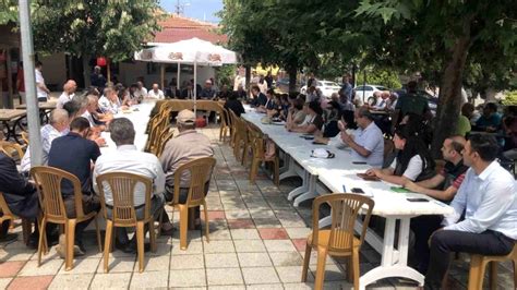 Kırklareli Valisi Ekici, Pınarhisar'da muhtarlarla bir araya geldi